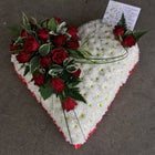 Closed based heart tribute