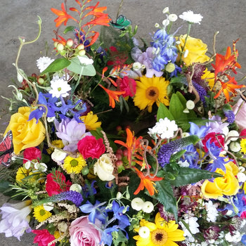 Open wreath ring funeral tribute