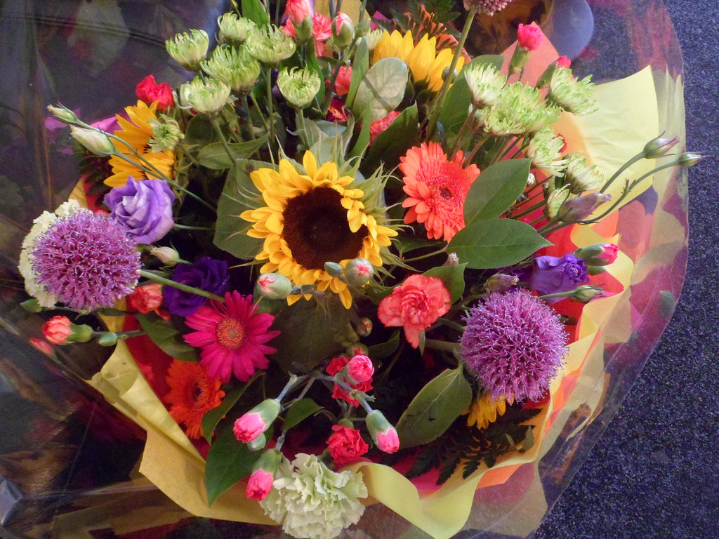 END OF SUMMER ! BUT STILL BRIGHT AND BEAUTIFUL BOUQUETS