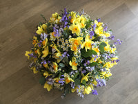 Posie funeral tribute, florist choice