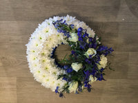 Wreath tribute